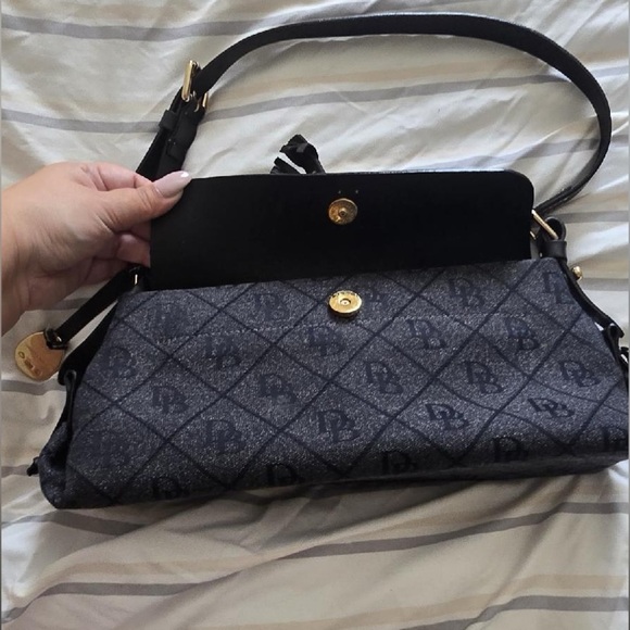 Authentic Vintage Dooney & Bourke Black Monogram Purse - Picture 15 of 16